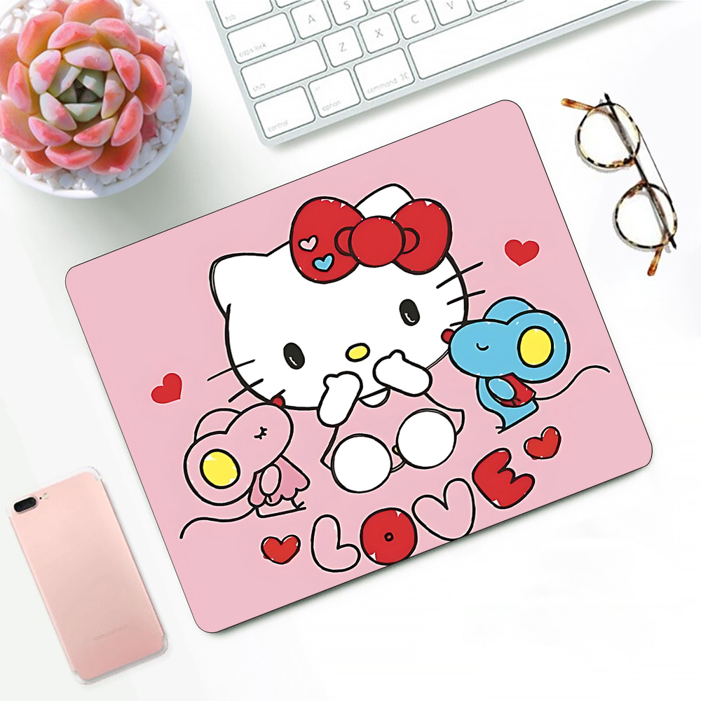 Simpatico anime rosa Hello Kit - Pc Gaming Pink recensione e prezzo
